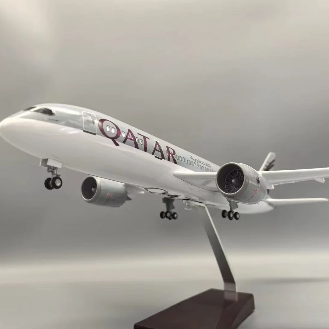 1:130 Scale 43cm 787  Jet Qata - Kids Toys Qatar recension och pris